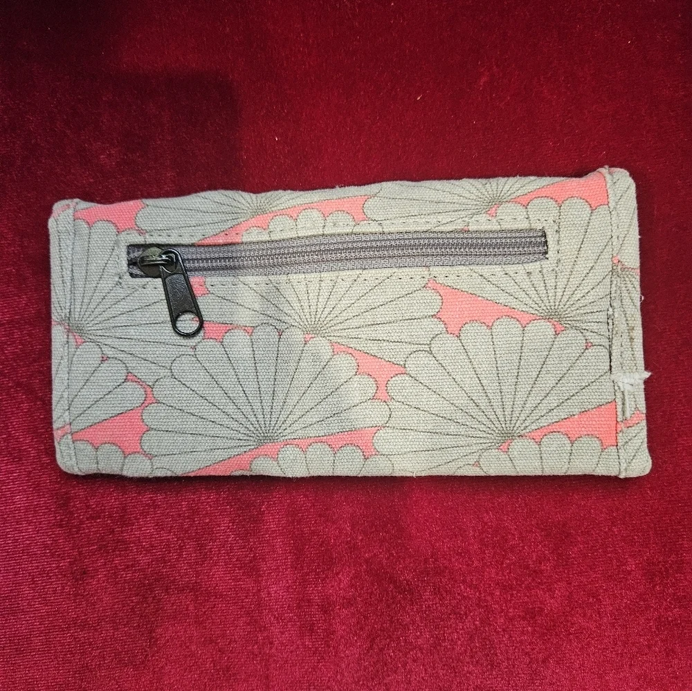 Sold Sold SoldKavu wallet nwot - Picture 3 of 3